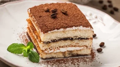 Receita de Tiramisu clássico italiano com cacau em pó e café expresso